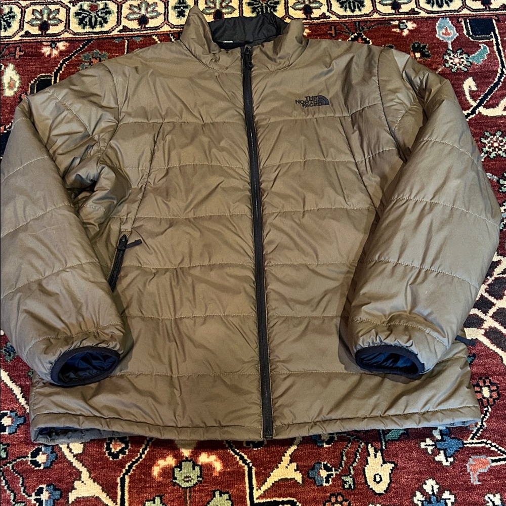 The North Face Men's khaki green Puffer Jacket